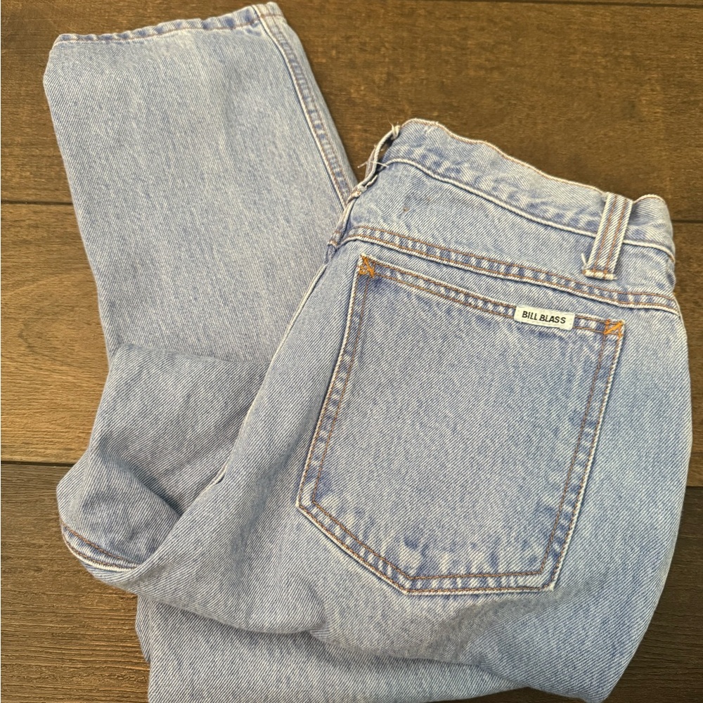 Bill Blass Blue Straight Leg Jeans Classic Style